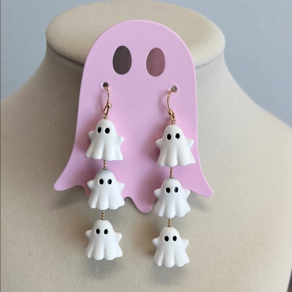 👻 White Ghost Dangle Earrings - Picture 1 of 5